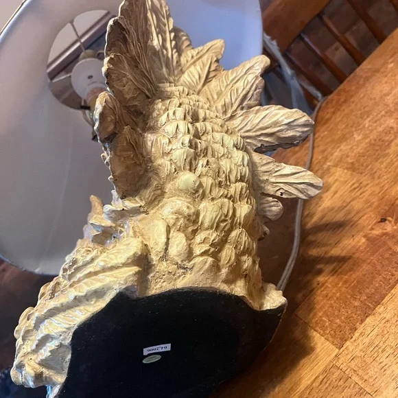 Rustic Rooster Table Lamp with Beige Shade